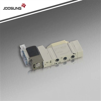 Chì hè a differenza trà una valvola solenoide è una valvula pneumatica?